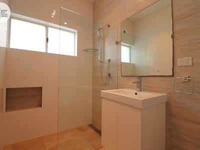 730B Victoria Road (set back from street), Ermington