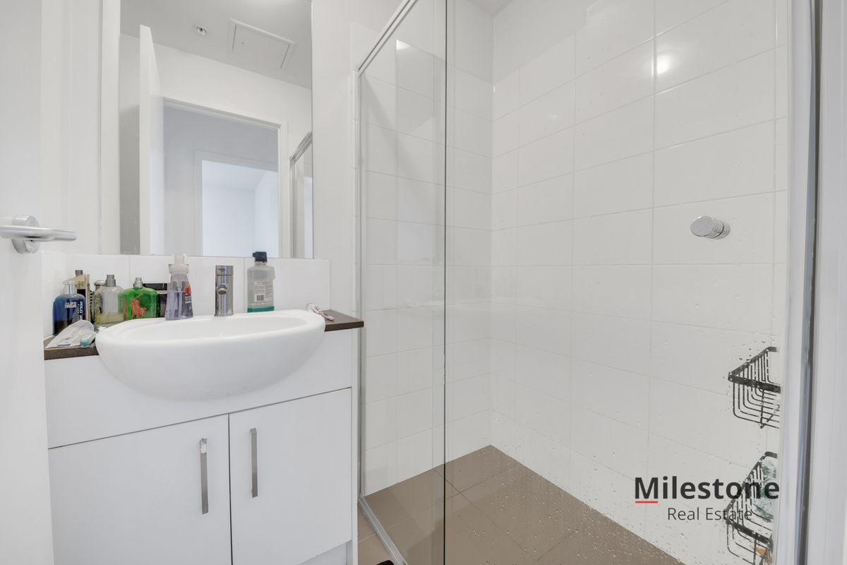 15/3 Close Avenue, Dandenong