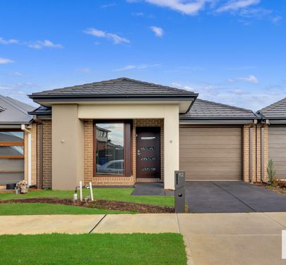 92 Glenrose Boulevard, Clyde North