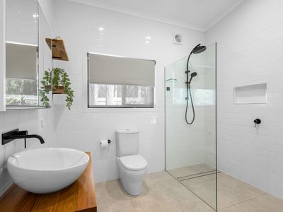 53 Stratford Park Drive, Pomona