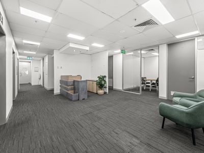 32 / 97 Creek Street, Brisbane City