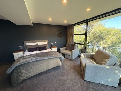 12 Larnach Road, Waverley
