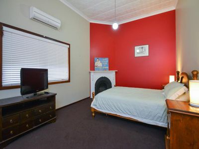 11 Bourke Street, Piccadilly