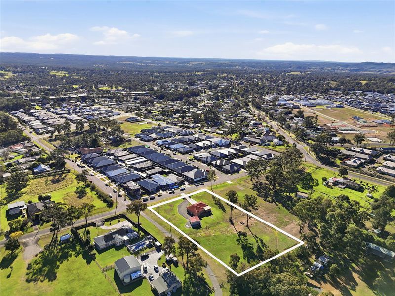 15 Dennis Street, Thirlmere