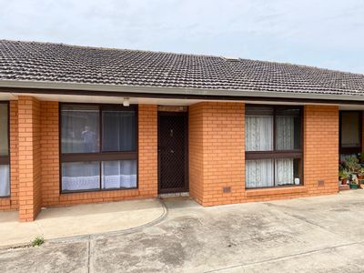 2 / 51 Morris Road, Hoppers Crossing