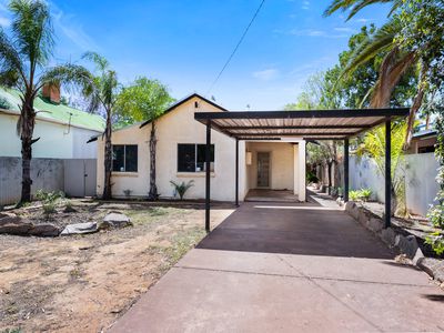 18 Collins Street, Piccadilly