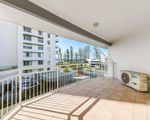 457 / 180 Alexandra Parade, Alexandra Headland