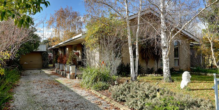 3 Castle Court, Euroa
