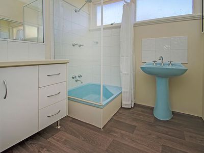 130 Lyall Street, Lamington