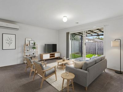 8 Leeds Pl, Langwarrin