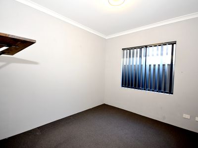 2 Arrino Road, Midvale
