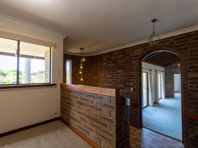 25 Liverpool Street , Shoalwater