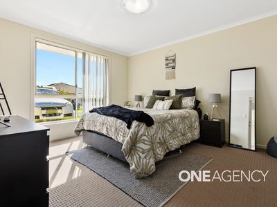 4 Flannelflower Avenue, West Nowra