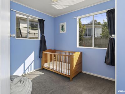 71 Larsen Crescent, Tawa