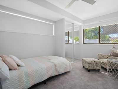 4 Darnay Road, Broadbeach Waters