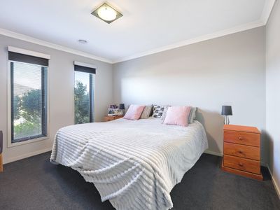 32 Rawlings Drive , Warrnambool