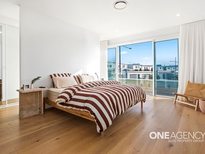 10 Seaside Avenue, Shell Cove