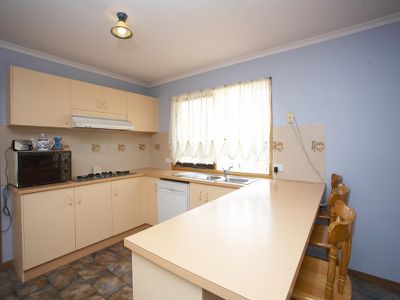 35 McKenzie Cresent, Hoppers Crossing