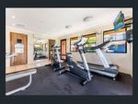 4 University Drive, Robina