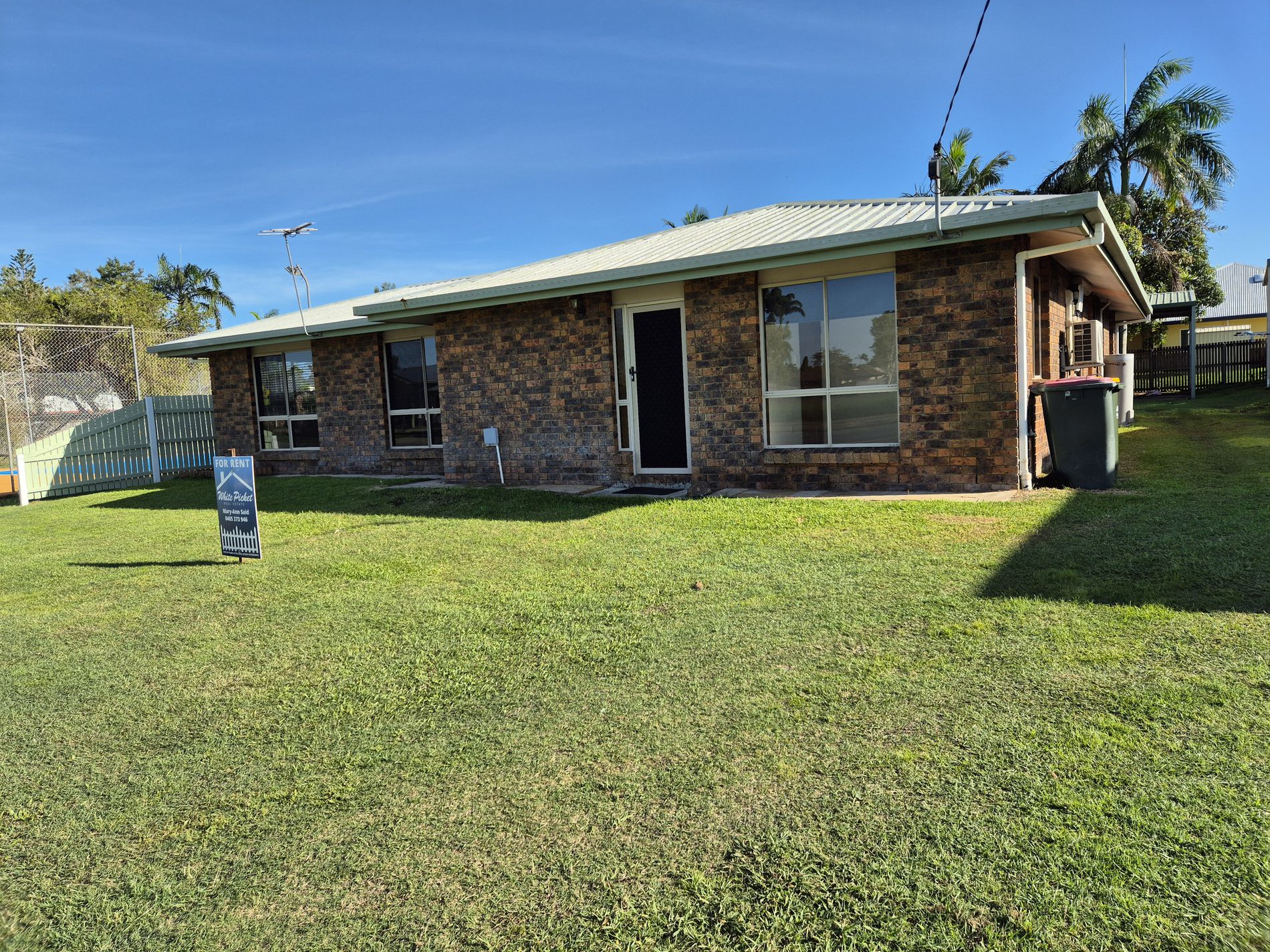 14 Schapers Road, Glenella