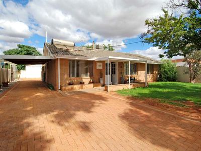 16 Dart Street, Boulder