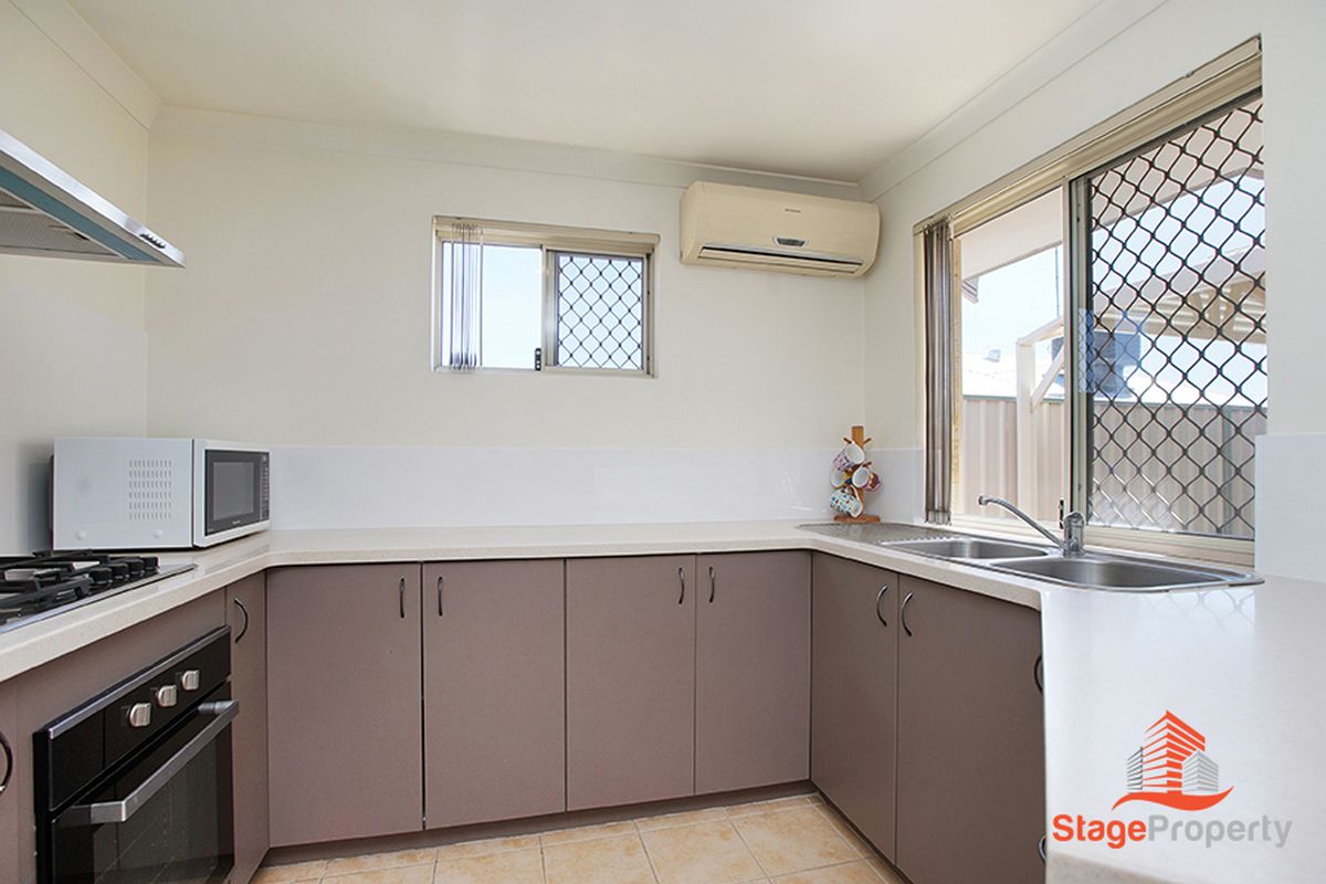 36B Lodesworth road, Westminster