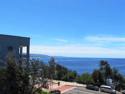 11 / 70 Cliff Road, North Wollongong