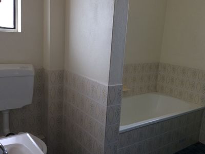 4 / 9 Melinda Grove, Lake Heights