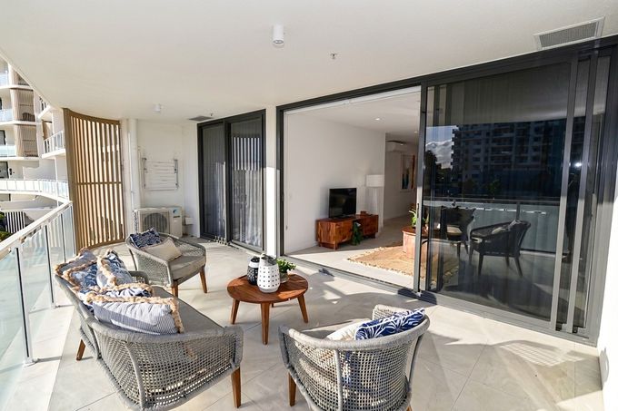 212 / 11 Waterside Retreat, Birtinya