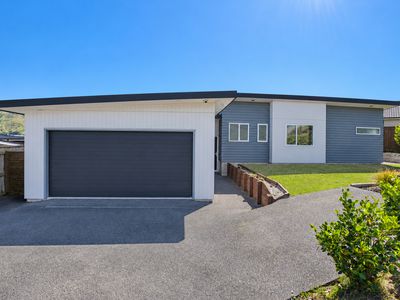 124 John Burke Drive, Aotea
