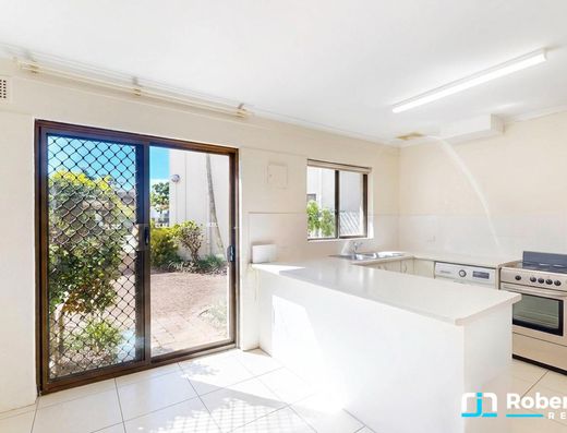 Relaxed Tropical Lifestyle in Noosaville image 8
