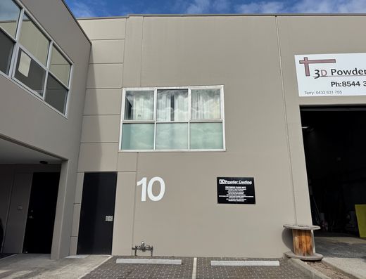 North Facing Office with 2 Car Spaces