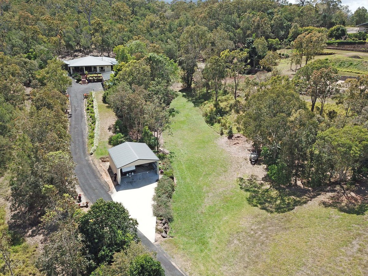 8 Eden Drive, Tinaroo