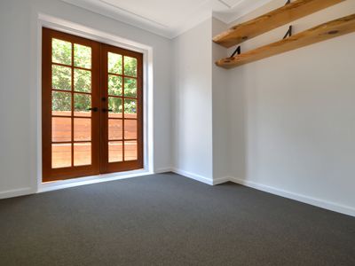 9 / 65 Nesca Parade, The Hill