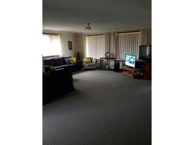 1 / 6 Victoria Place, Forster