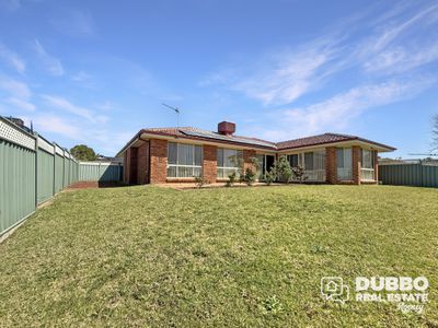 5 Cypress Point Drive, Dubbo