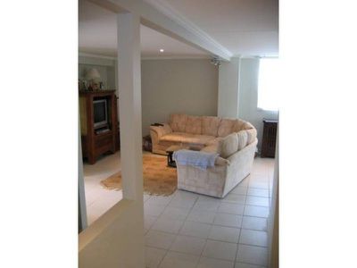 68 Woodlands Drive, Rochedale South