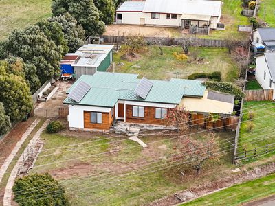 10 High Street, Campbell Town