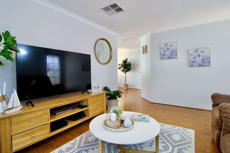 27 Holcombe Road , Warnbro