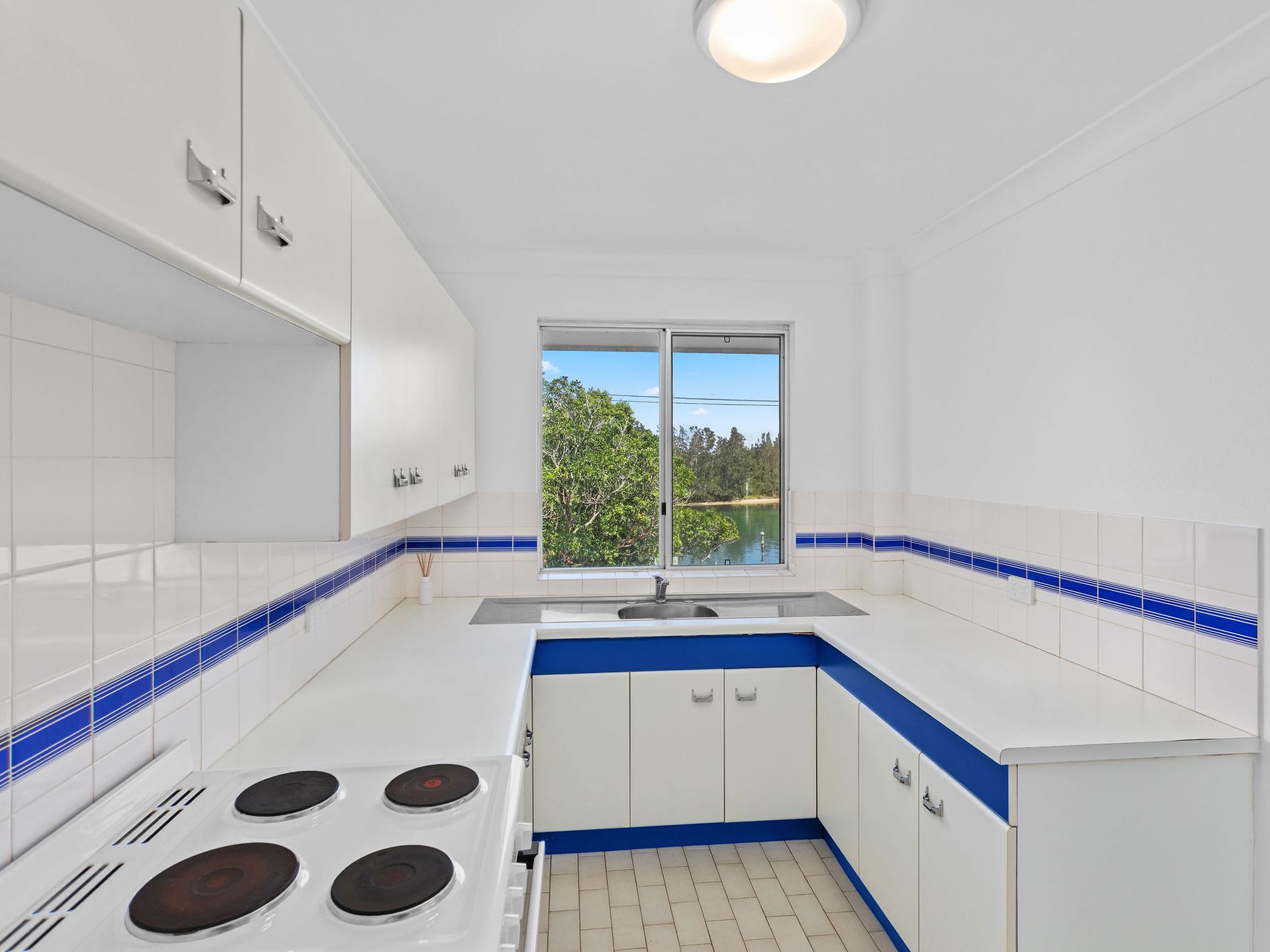 5 / 106-108 LITTLE STREET, Forster