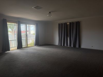 4 Christina Close, Parkes