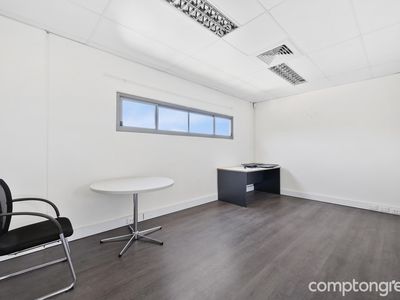 1&2 / 2a Akuna, Williamstown