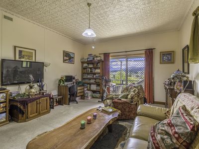 11 Old Apple Court, Huonville