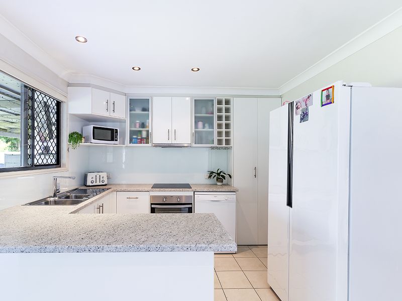 15 Corndale Street, Loganholme