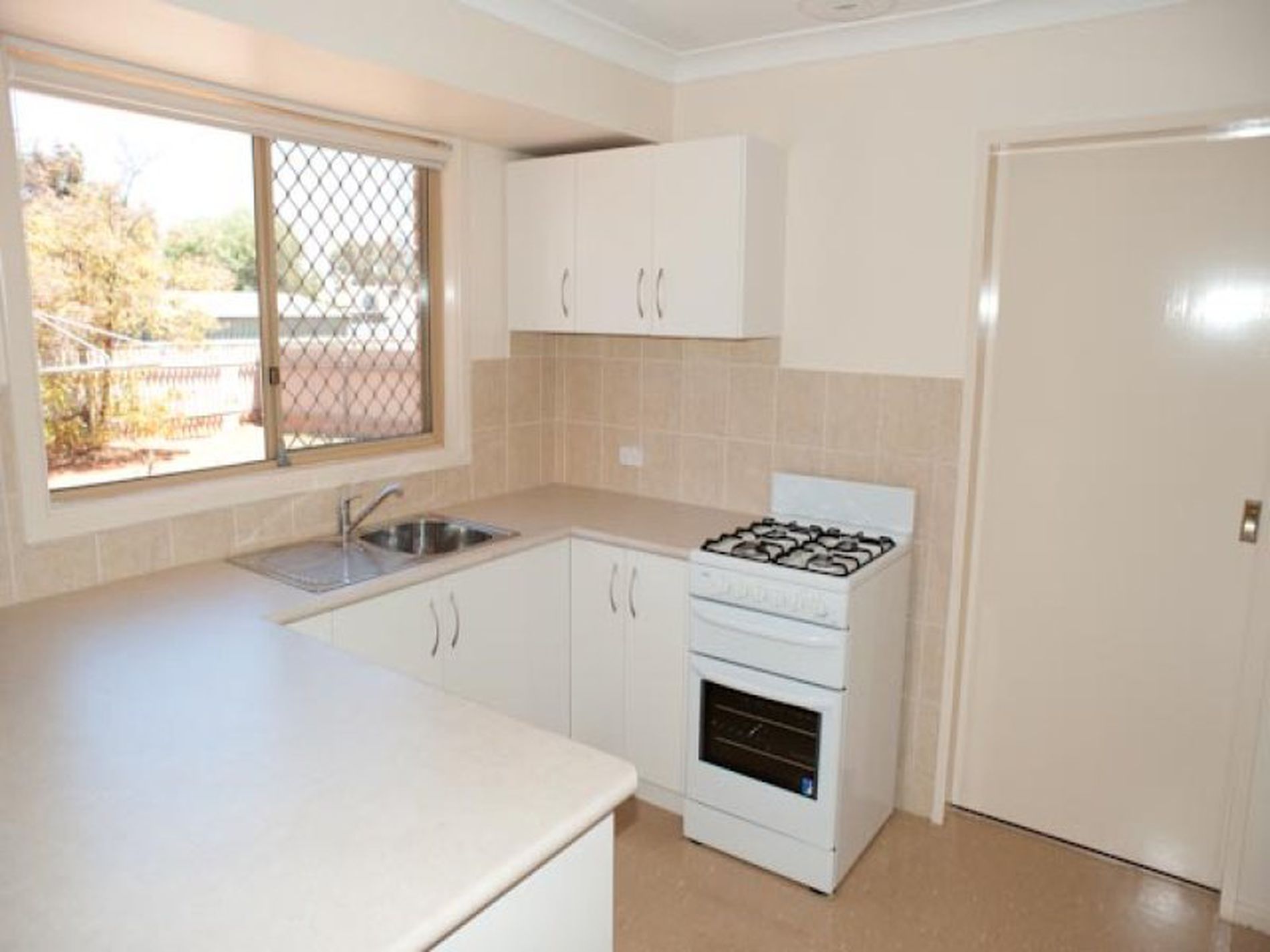 12 Watts Close, Boulder