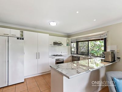 24 Vanessa Court, Camira