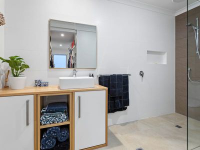 17 Allan Street, Blairgowrie