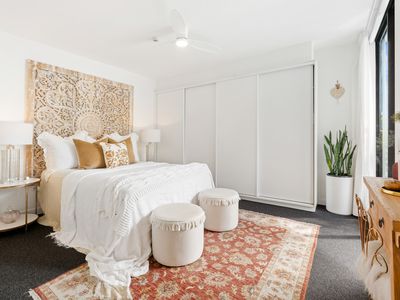 1402 / 41 Labrador Street, Labrador
