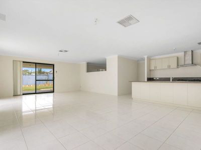 54 Claret Ash Boulevard , Baldivis