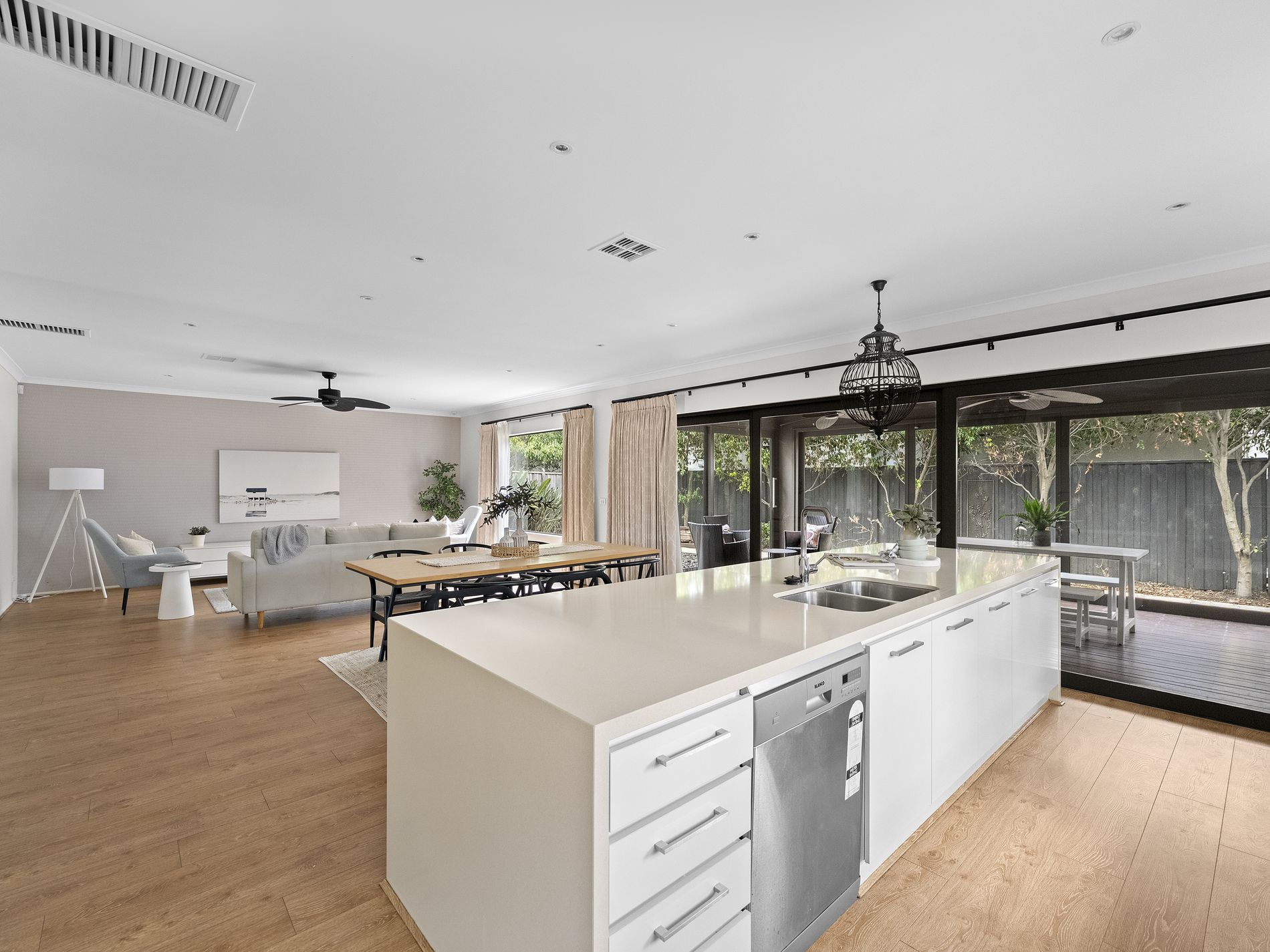16 Armstrong Boulevard, Mount Duneed